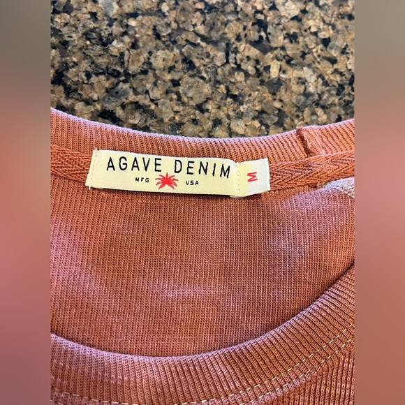 Agave denim long sleeve thermal textured top. NWOT SIZE MEDIUM - Picture 8 of 13